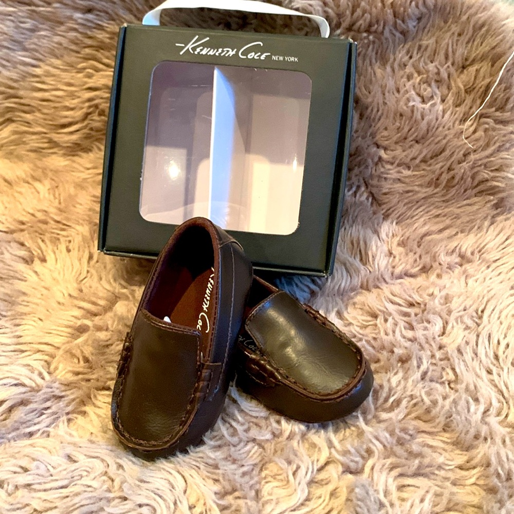 NWT Kenneth Cole Baby Loafers, Brown, 6-9 months